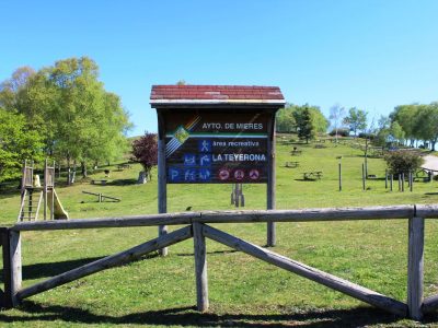 Área recreativa La Teyerona Área recreativa La Teyerona