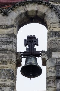 Detalle campana Iglesia de San Claudio de Bustiello (Fot. Yolanda Suárez - AF Semeya)