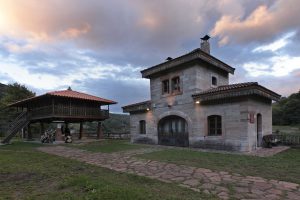 Estación de ferrocarril de Lloreo (Fot.: Cheluis - AF Semeya).