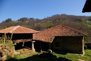 Hórreo Palacio del Valletu