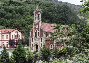 Iglesia de San Claudio de Bustiello (Fot. Verónica - AF Semeya)