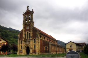 Iglesia de San Claudio de Bustiello (Fot. Yolanda Suárez - AF Semeya)