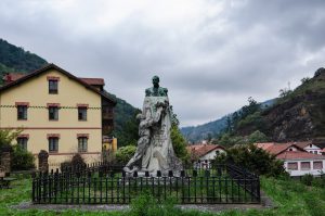 Monumento Marques de Comillas - Bustiello (Fot: Yolanda Suarez - AF Semeya)