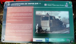 Panel informativo, locomotora de vapor  SHE 11