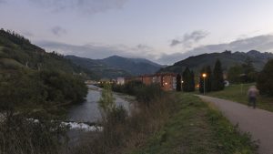 Paseo fluvial en Uxo (Fot.: Yolanda Suarez - AF Semeya)