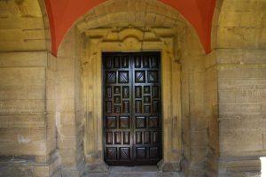 Puerta Santuario Mártires Valdecuna (Fot. Víctor M. Fernández Salinas)