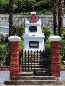 Tumba Numa Guilhou Cementerio Protestante de la Familia Guilhou (Fot. Asociación Santa Bárbara)