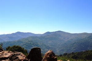 Vistas del Paisaje Protegido de las Cuencas Mineras desde el área recreativa La Teyerona.