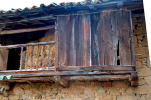 Detalle cuadra y pajar La Llonga - Santa Rosa