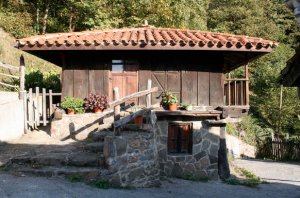 Hórreo de Enverniego, Turón