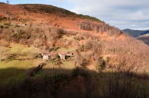 La Yana´l Pumar y Corraines - Urbiés (Fot: José Luis Soto)