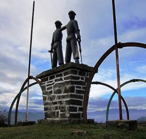 Vista posterior Monumento al Minero