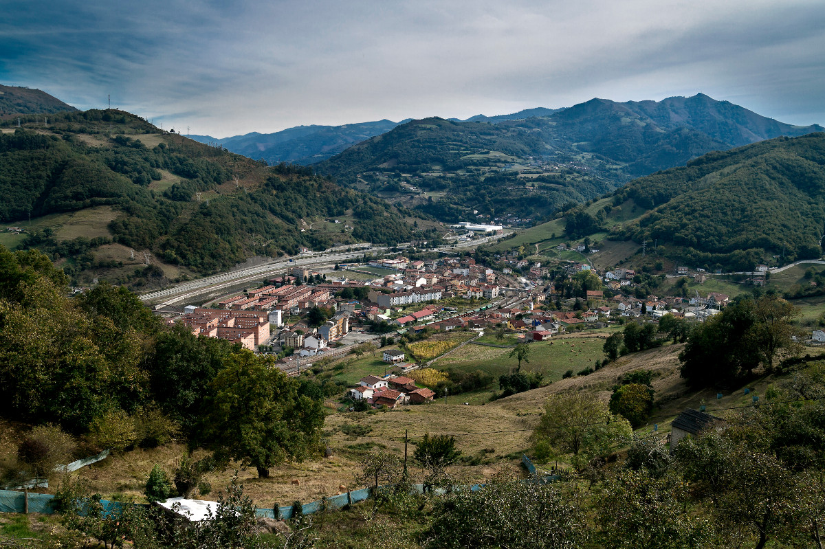 Vista de Uxo desde Villar (Fot. Julio Fernández Ferrero - AF Semeya)