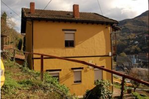 Lateral del Chalet de Montero