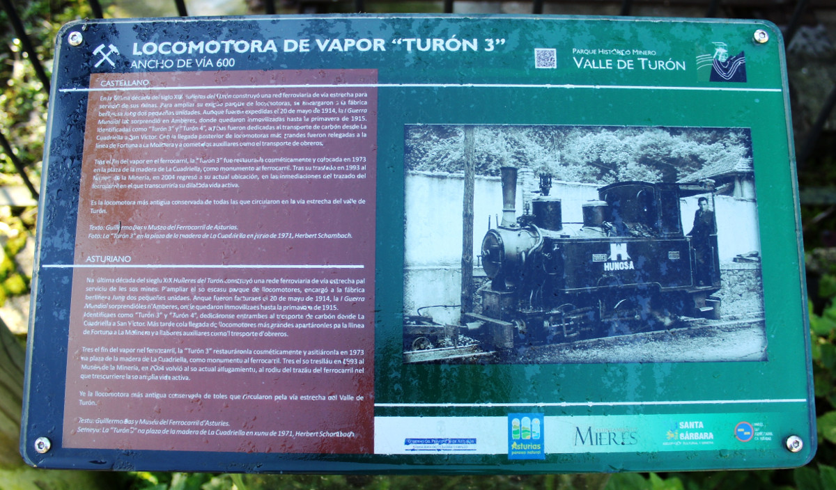Panel informativo de la locomotora de vapor Turón3, La Cuadriella, Turón
