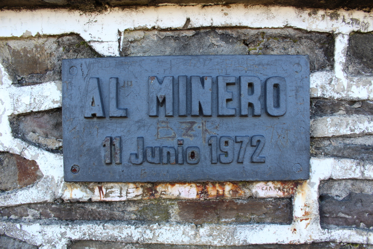 Placa Monumento al Minero