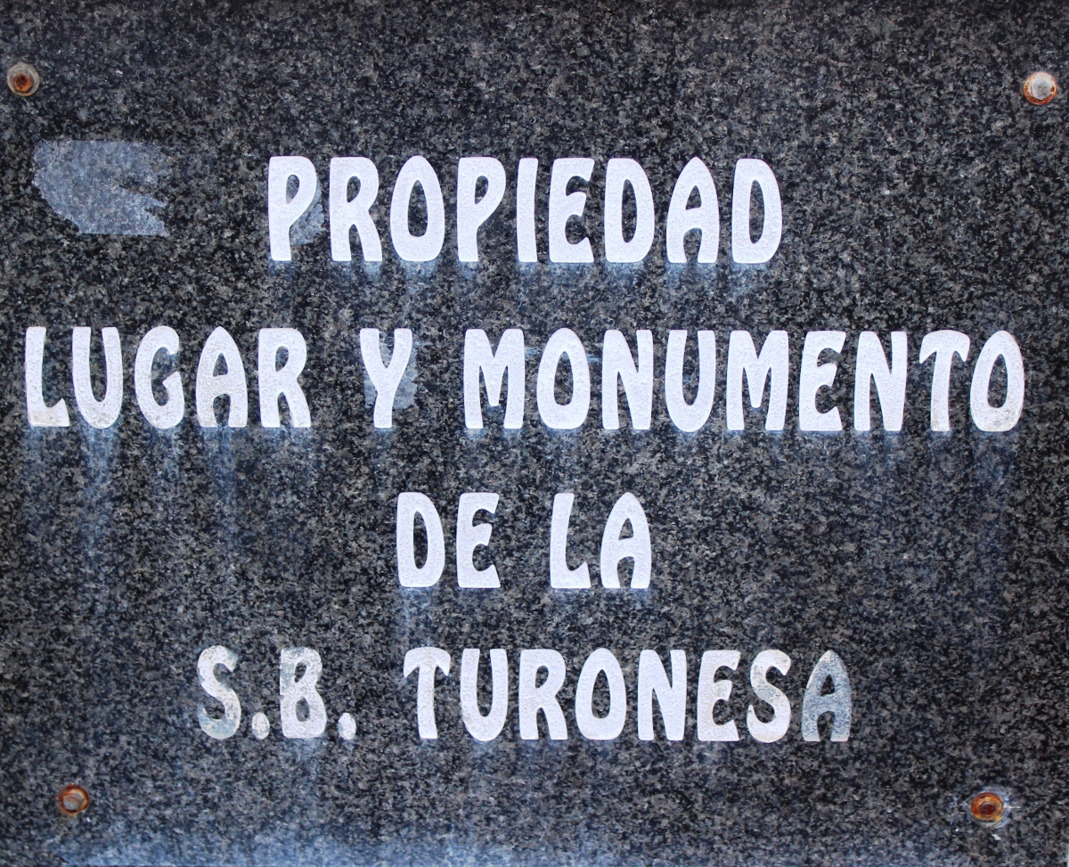 Placa trasera Monumento al Minero Jubilado