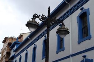 Fachada lateral de la Casa de la cultura